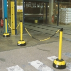 Image TRAFFIC-LINE Hi-Vis Chain Posts  (1)