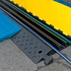 Image TRAFFIC-LINE Wheelchair ramps for cable/hose ramps  (1)