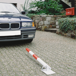 DEFENDER Drop Down Parking Post